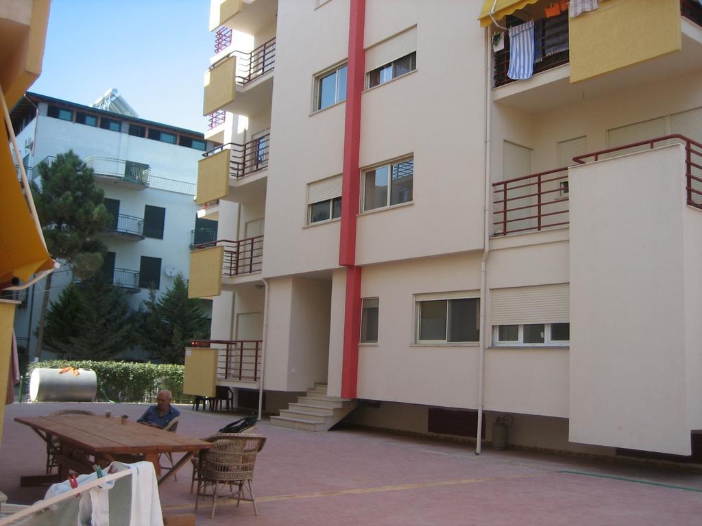 דורס Aldom Apartments מראה חיצוני תמונה